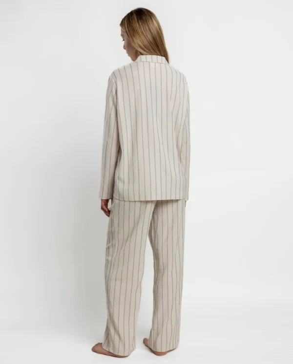 64643-0-000004-1 Admas Dames Pyjama Open Lange Mouw – Ecru